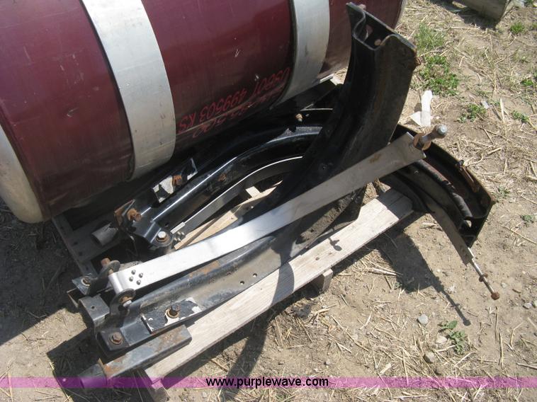 image for item AX9768 Aluminum saddle tank