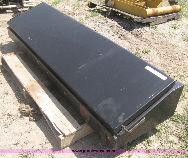 image for item AX9769 Low profile single lid toolbox