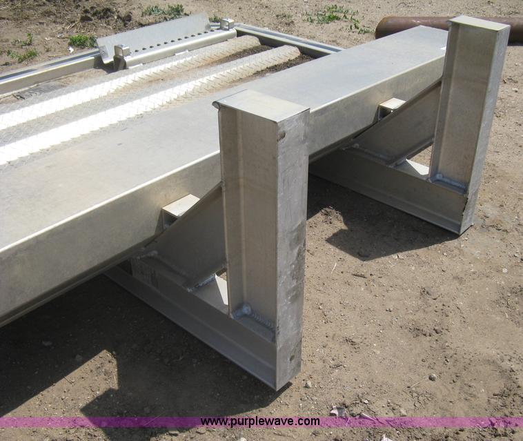 image for item AX9771 Sturdy-Lite headache rack