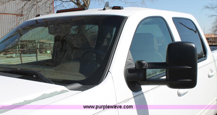 image for item C3751 2007 GMC Sierra 2500HD Z71 Crew Cab pickup truck