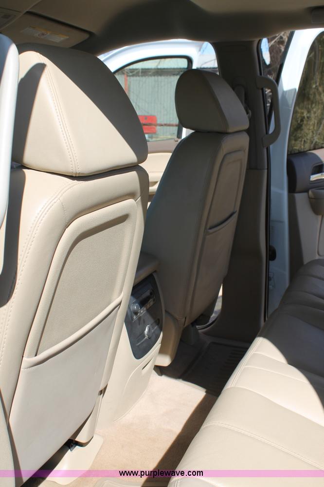 image for item C3751 2007 GMC Sierra 2500HD Z71 Crew Cab pickup truck