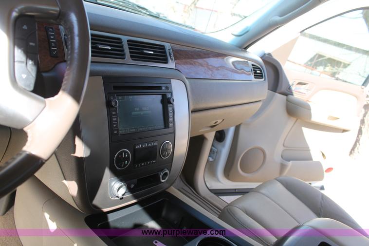 image for item C3751 2007 GMC Sierra 2500HD Z71 Crew Cab pickup truck