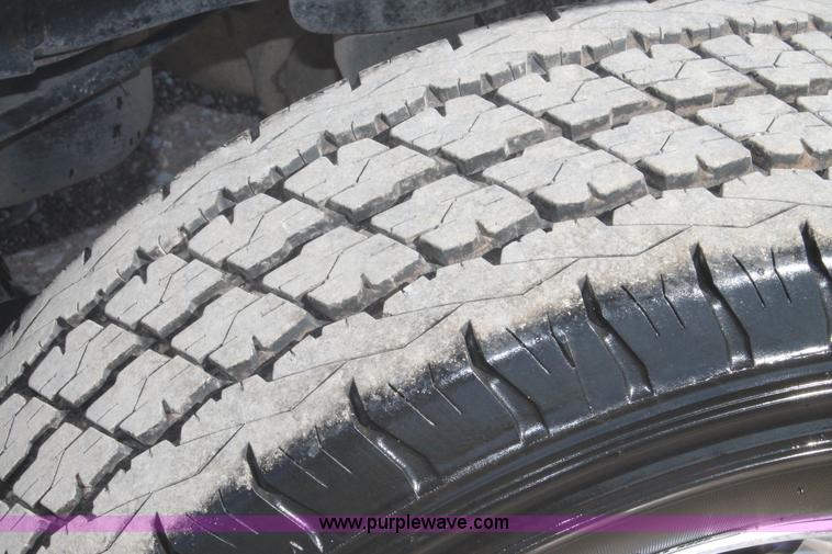 image for item C3751 2007 GMC Sierra 2500HD Z71 Crew Cab pickup truck