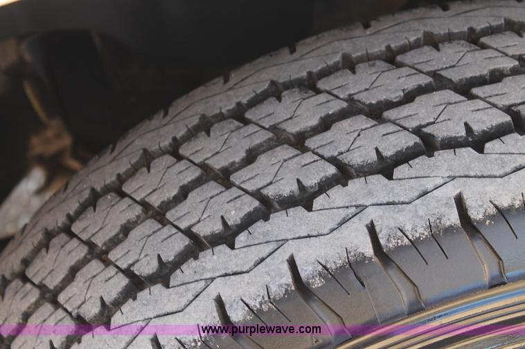 image for item C3751 2007 GMC Sierra 2500HD Z71 Crew Cab pickup truck