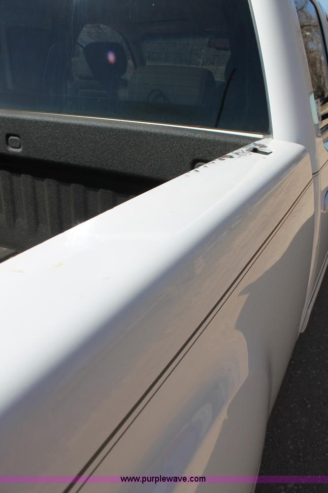 image for item C3751 2007 GMC Sierra 2500HD Z71 Crew Cab pickup truck