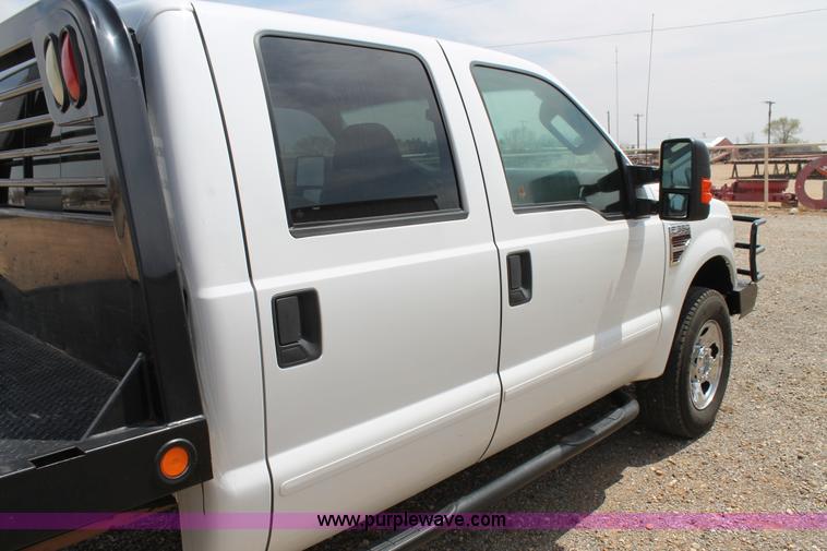 image for item C3810 2009 Ford F350 Super Duty Crew Cab utility truck