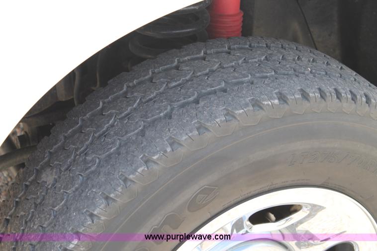 image for item C3810 2009 Ford F350 Super Duty Crew Cab utility truck