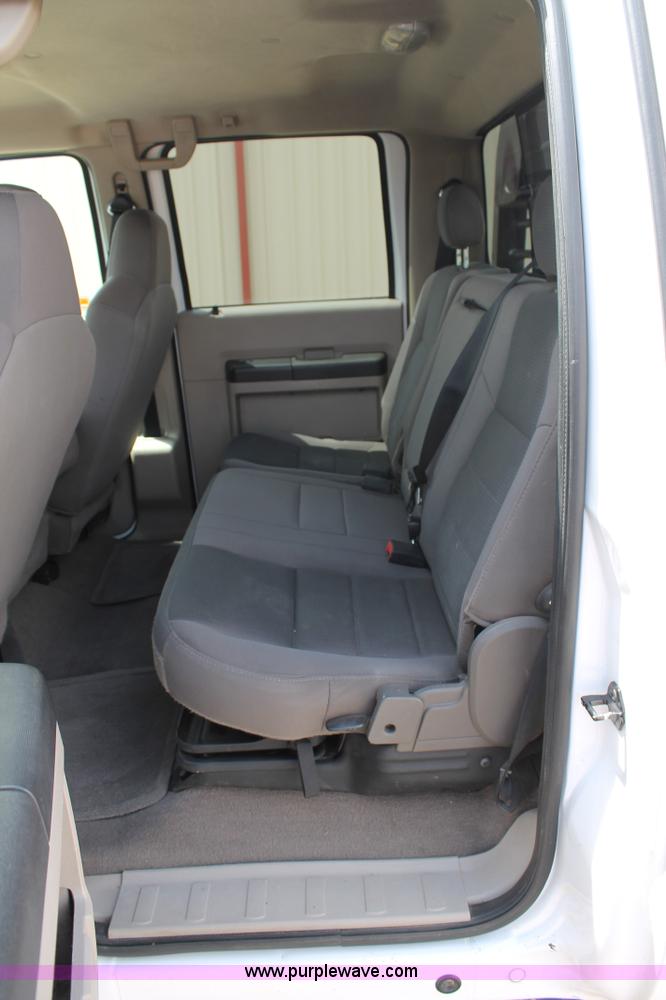 image for item C3810 2009 Ford F350 Super Duty Crew Cab utility truck