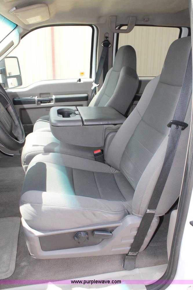 image for item C3810 2009 Ford F350 Super Duty Crew Cab utility truck