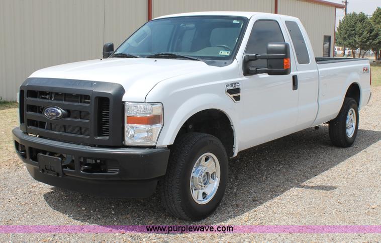 image for item C3811 2008 Ford F250 Super Duty SuperCab pickup truck