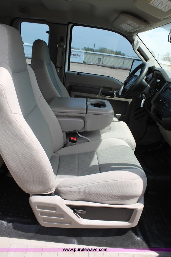 image for item C3811 2008 Ford F250 Super Duty SuperCab pickup truck