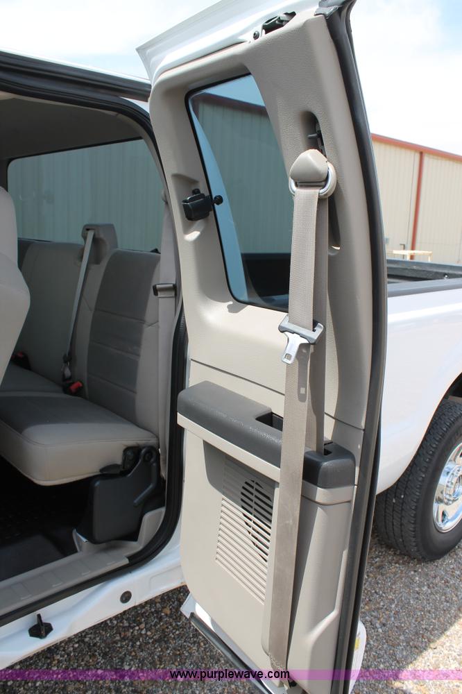 image for item C3811 2008 Ford F250 Super Duty SuperCab pickup truck