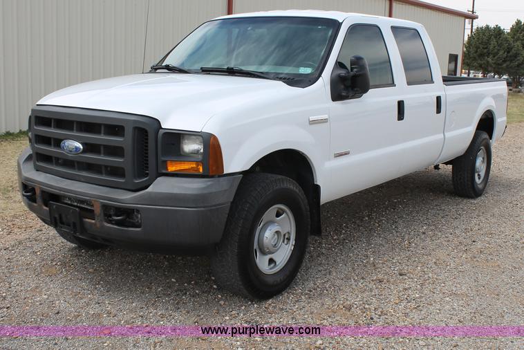 image for item C3812 2005 Ford F350 Super Duty Crew Cab