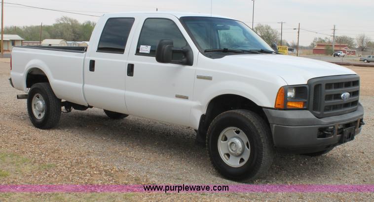 image for item C3812 2005 Ford F350 Super Duty Crew Cab