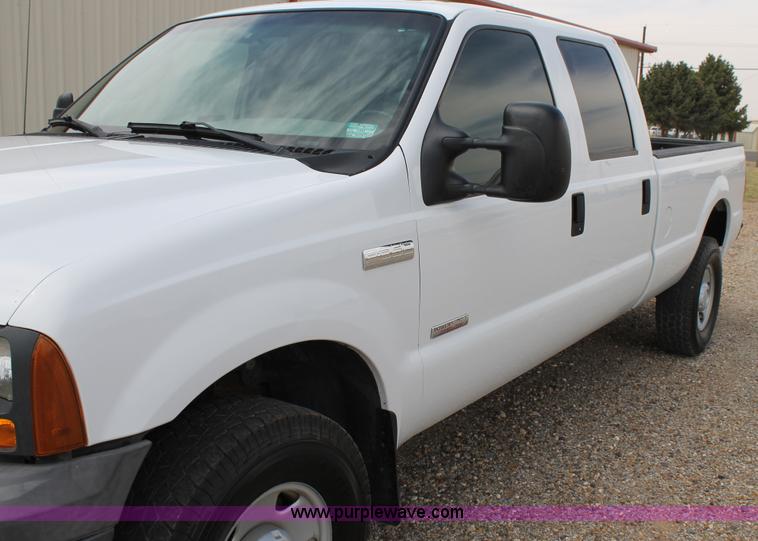 image for item C3812 2005 Ford F350 Super Duty Crew Cab