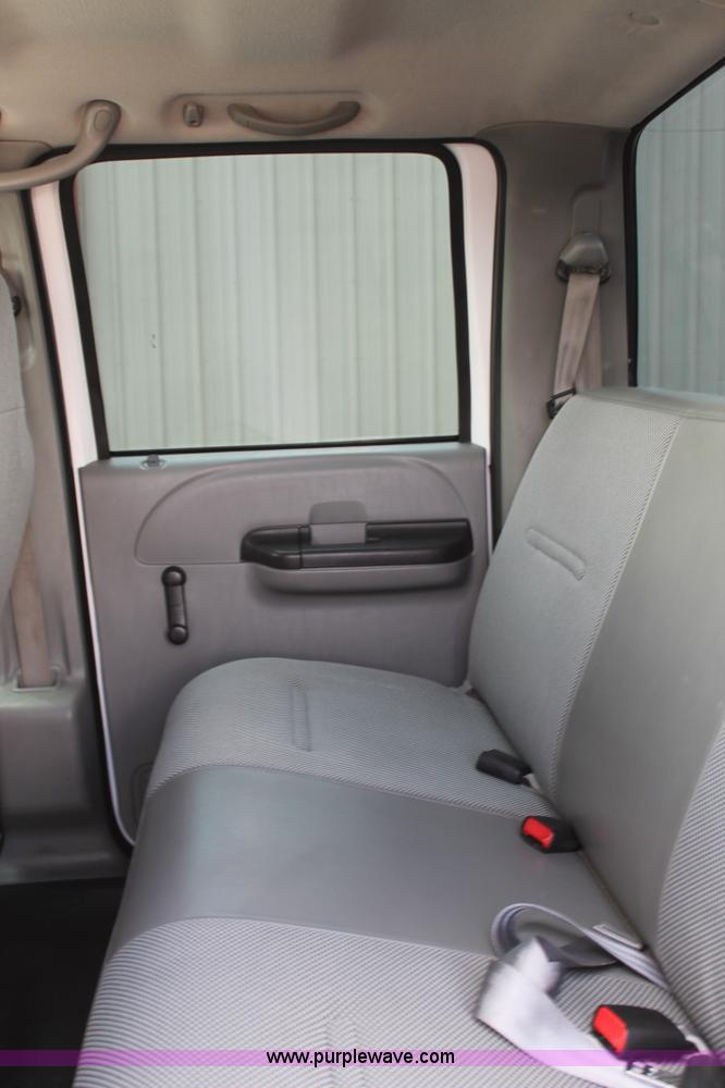 image for item C3812 2005 Ford F350 Super Duty Crew Cab