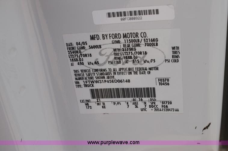 image for item C3812 2005 Ford F350 Super Duty Crew Cab