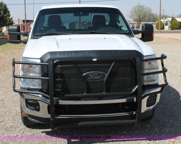 image for item C3813 2011 Ford F250 Super Duty pickup truck