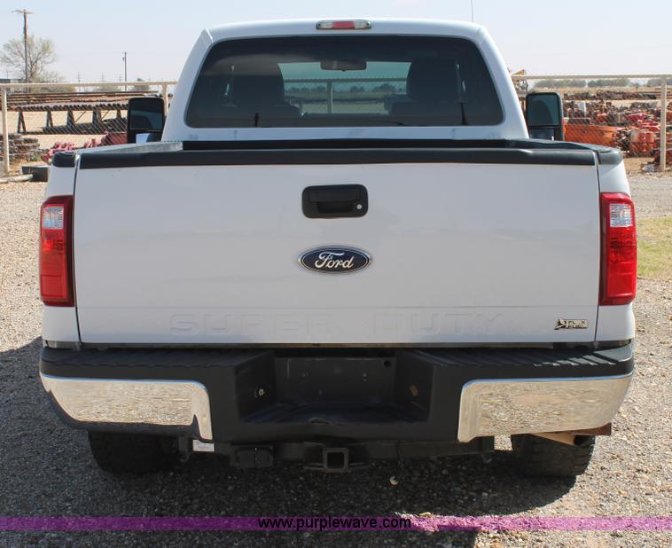 image for item C3813 2011 Ford F250 Super Duty pickup truck
