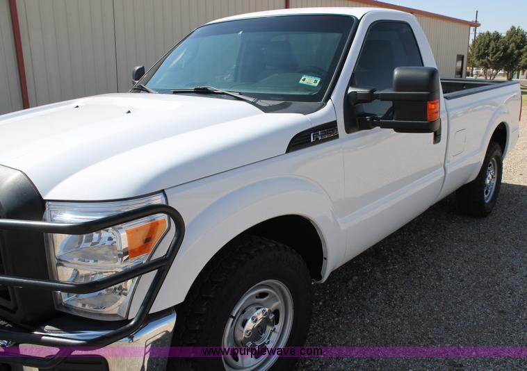 image for item C3813 2011 Ford F250 Super Duty pickup truck