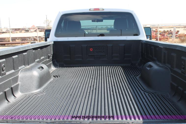 image for item C3813 2011 Ford F250 Super Duty pickup truck