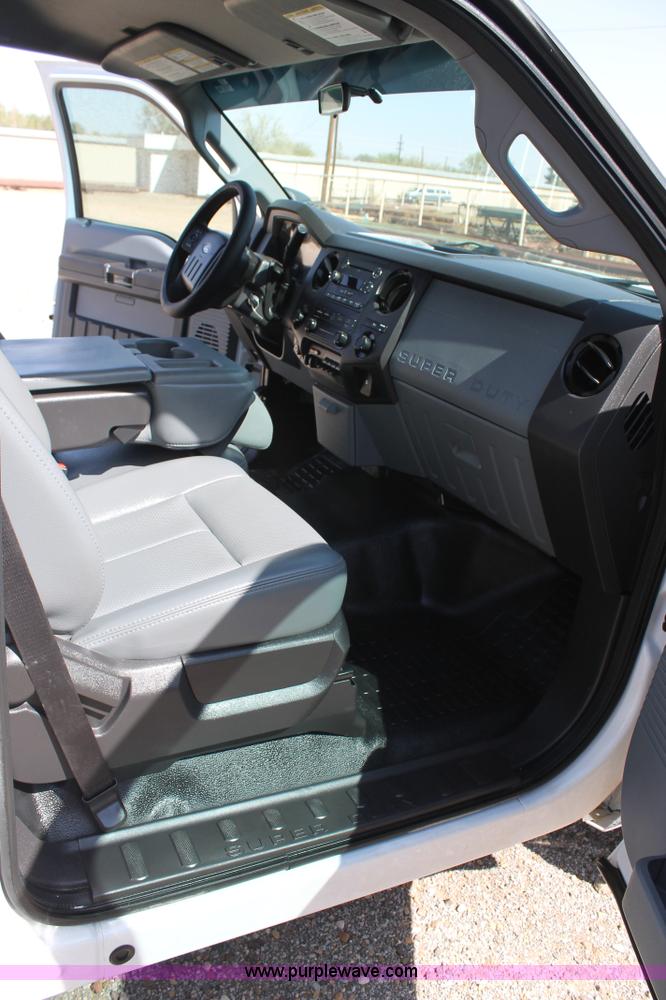 image for item C3813 2011 Ford F250 Super Duty pickup truck