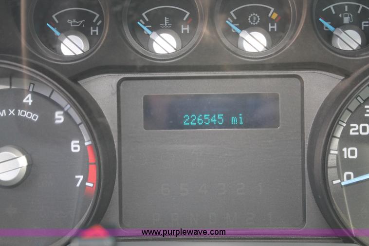 image for item C3813 2011 Ford F250 Super Duty pickup truck