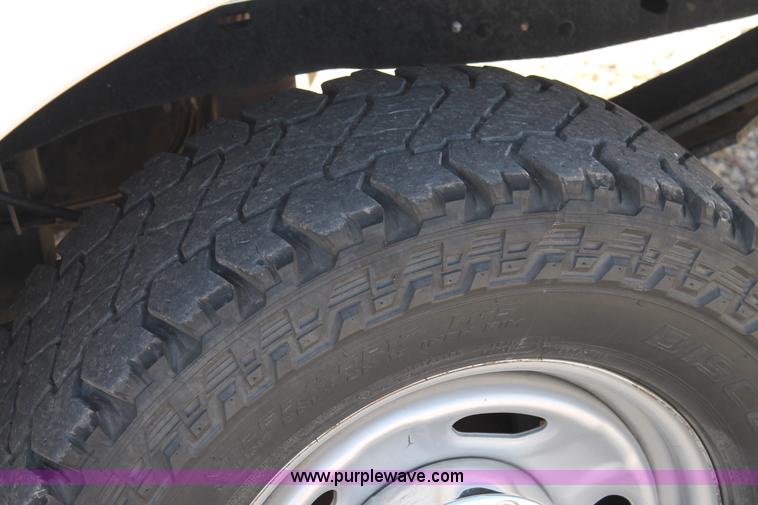 image for item C3813 2011 Ford F250 Super Duty pickup truck