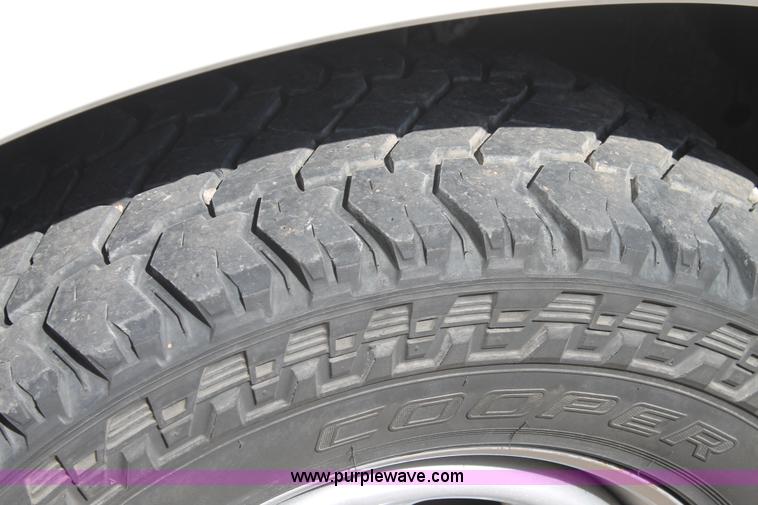 image for item C3813 2011 Ford F250 Super Duty pickup truck