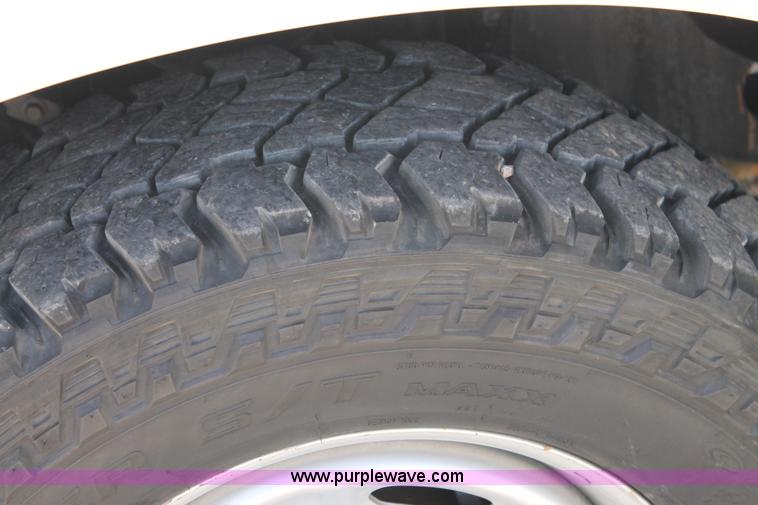 image for item C3813 2011 Ford F250 Super Duty pickup truck