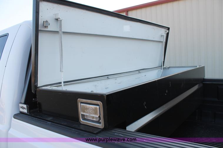 image for item C3828 2006 Ford F350 Super Duty Crew Cab pickup truck