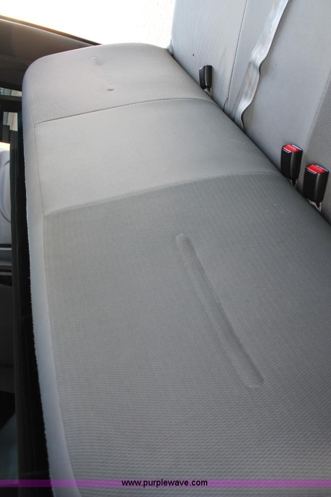 image for item C3828 2006 Ford F350 Super Duty Crew Cab pickup truck