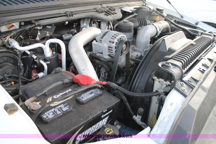 image for item C3828 2006 Ford F350 Super Duty Crew Cab pickup truck