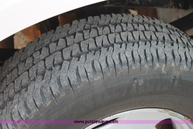 image for item C3828 2006 Ford F350 Super Duty Crew Cab pickup truck