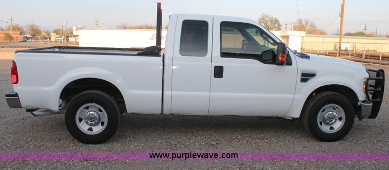 image for item C3829 2008 Ford F250 Super Duty SuperCab pickup truck