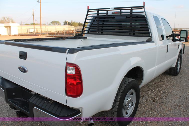 image for item C3829 2008 Ford F250 Super Duty SuperCab pickup truck