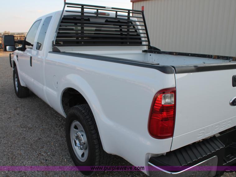 image for item C3829 2008 Ford F250 Super Duty SuperCab pickup truck