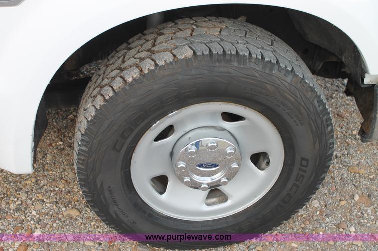 image for item C3829 2008 Ford F250 Super Duty SuperCab pickup truck