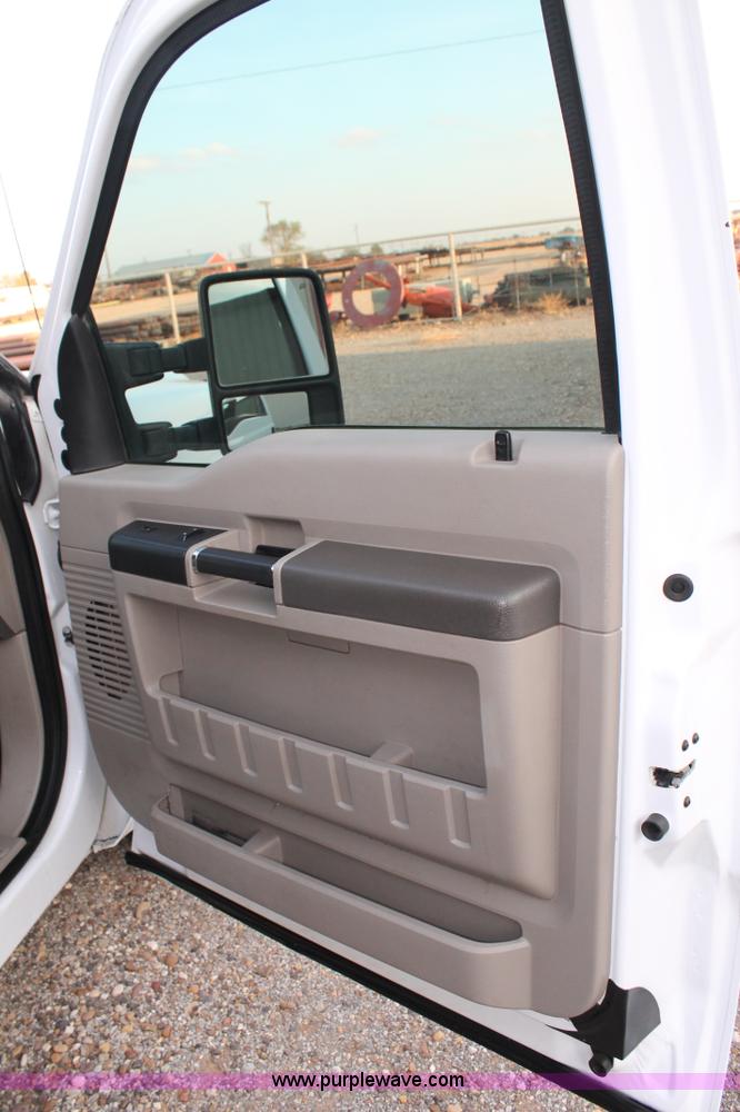 image for item C3829 2008 Ford F250 Super Duty SuperCab pickup truck
