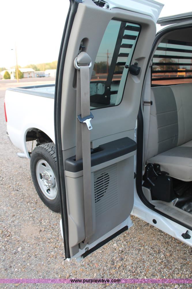 image for item C3829 2008 Ford F250 Super Duty SuperCab pickup truck