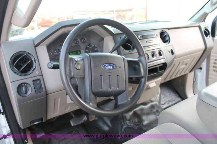 image for item C3829 2008 Ford F250 Super Duty SuperCab pickup truck