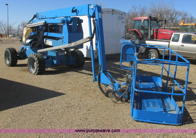 image for item E5452 2012 Genie Z-60/34 articulated boom lift