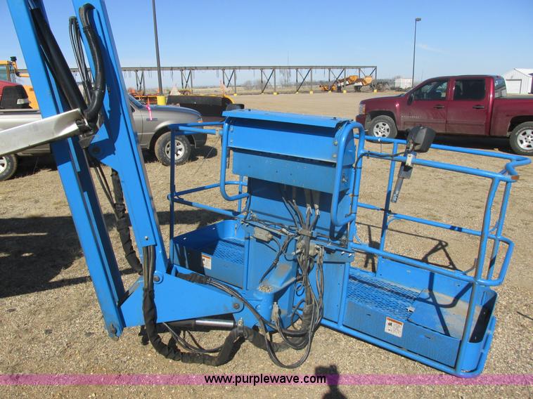 image for item E5452 2012 Genie Z-60/34 articulated boom lift