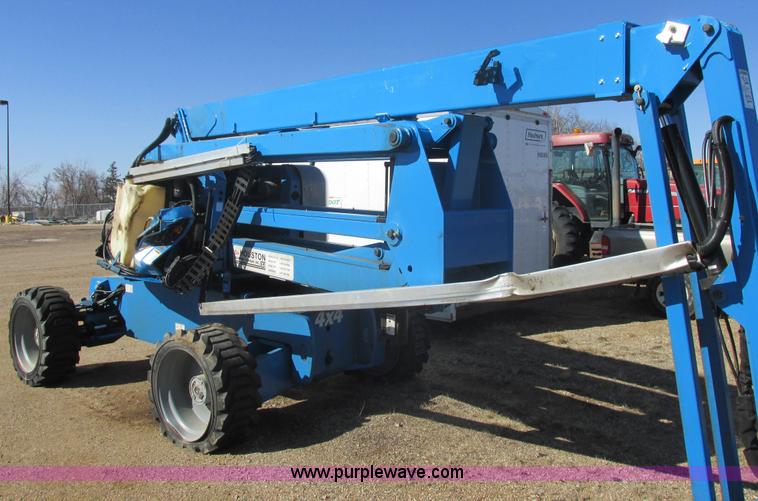 image for item E5452 2012 Genie Z-60/34 articulated boom lift