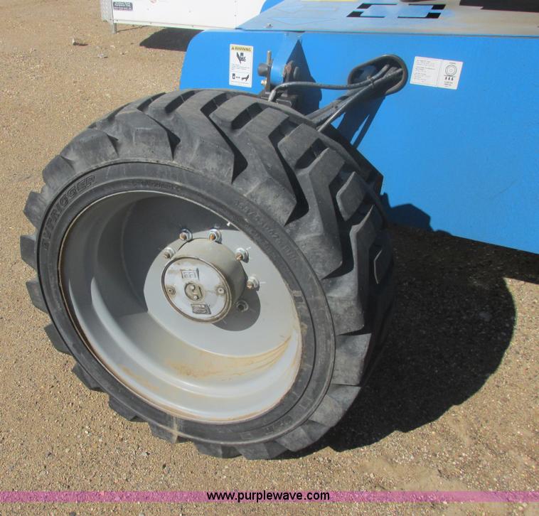 image for item E5452 2012 Genie Z-60/34 articulated boom lift