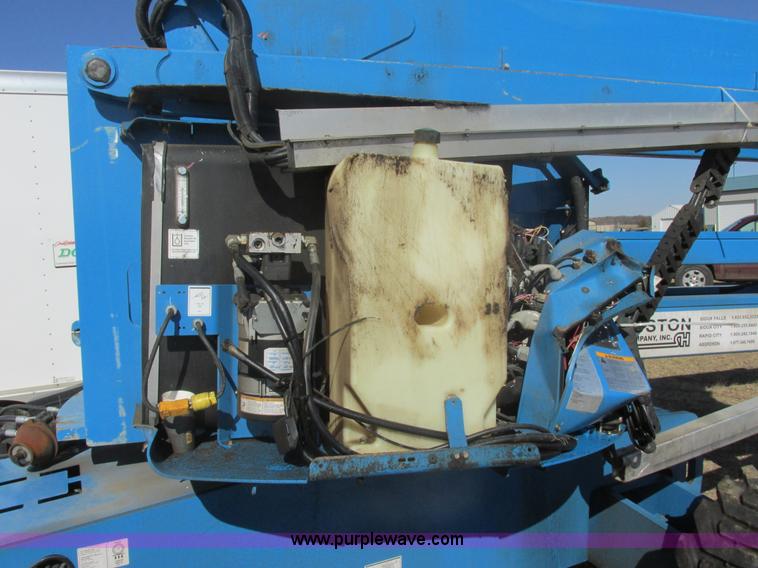 image for item E5452 2012 Genie Z-60/34 articulated boom lift