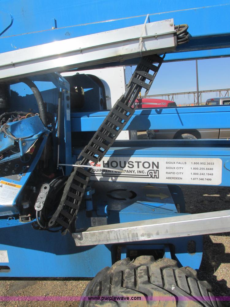 image for item E5452 2012 Genie Z-60/34 articulated boom lift