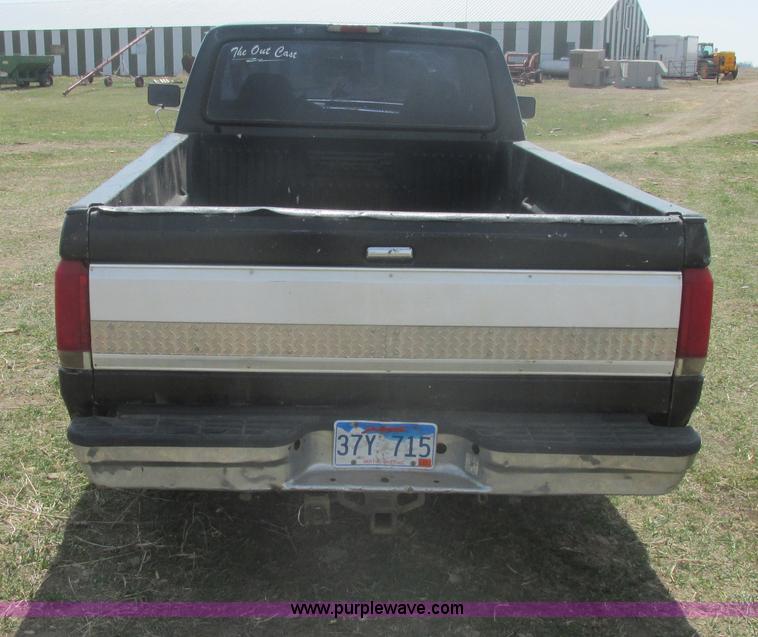 image for item E5493 1995 Ford F150 XLT SuperCab pickup truck