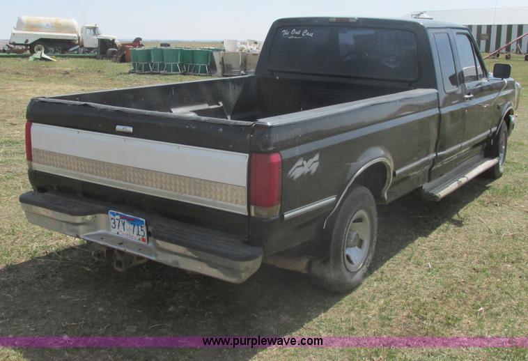 image for item E5493 1995 Ford F150 XLT SuperCab pickup truck
