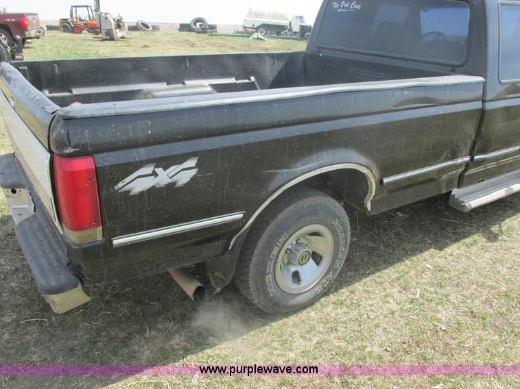 image for item E5493 1995 Ford F150 XLT SuperCab pickup truck
